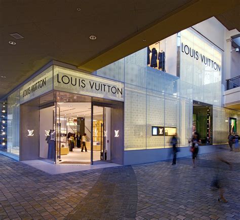 louis vuitton honolulu ala moana center|waikiki beach louis vuitton.